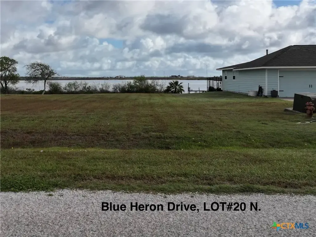 Lot 20 N Blue Heron Drive, Port Lavaca