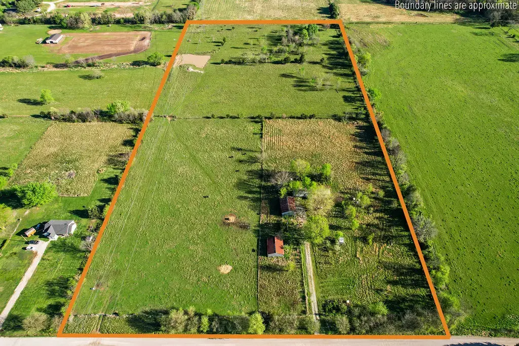 22338 Floyd Moore Road, Gentry