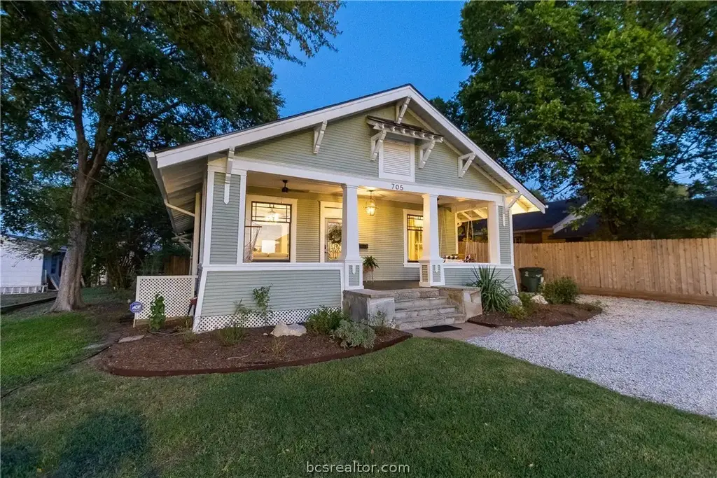 705 S Bryan Avenue, Bryan