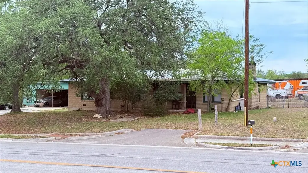 2214 S Hunter Road, San Marcos