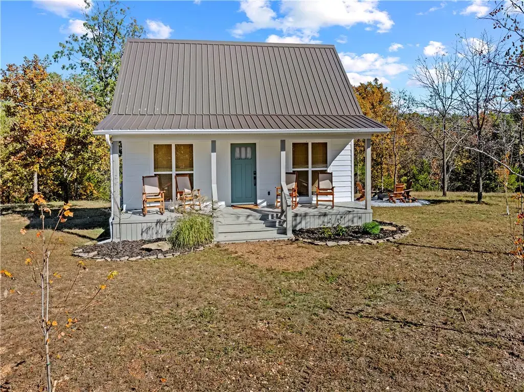 5703 Marion County 5004, Valley Springs