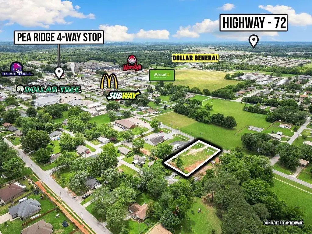 N Curtis Avenue, Pea Ridge