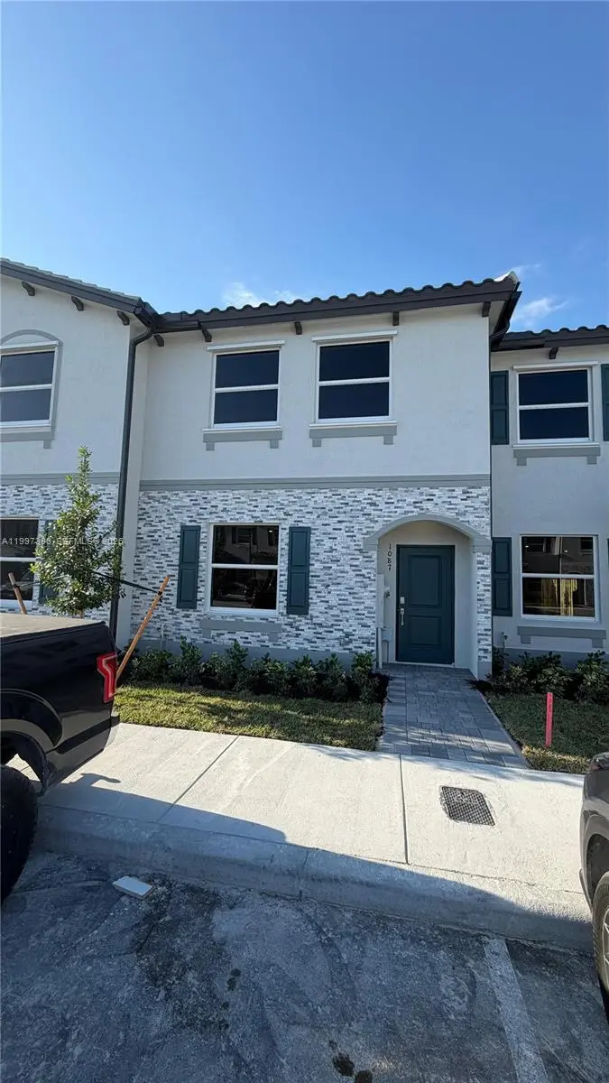 Photo of Listing #A11997396