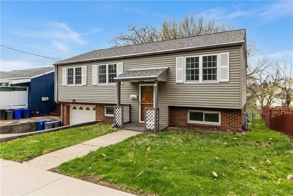 1704 Creedmoor Avenue, Brookline