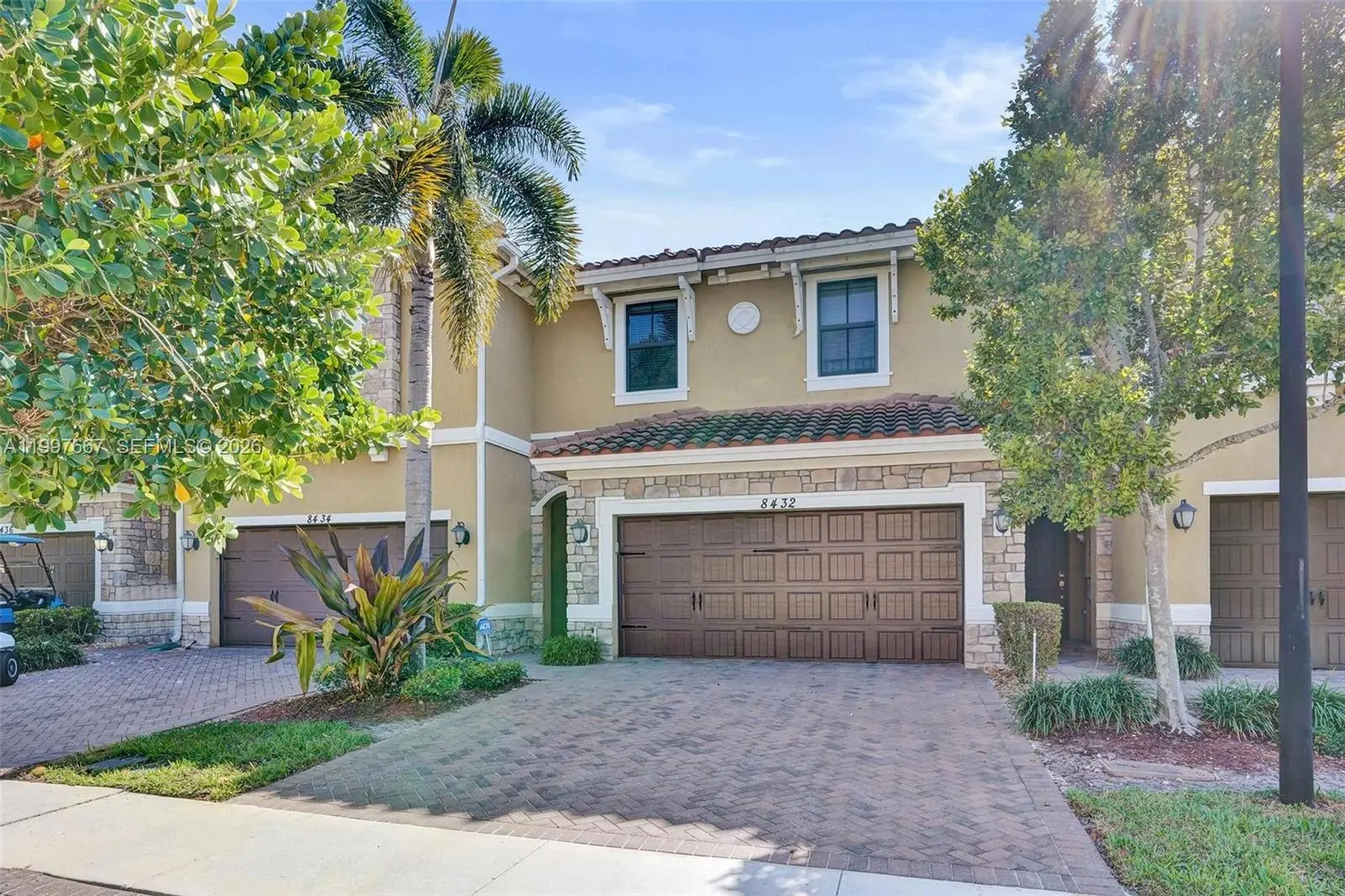 Photo of Listing #A11997667