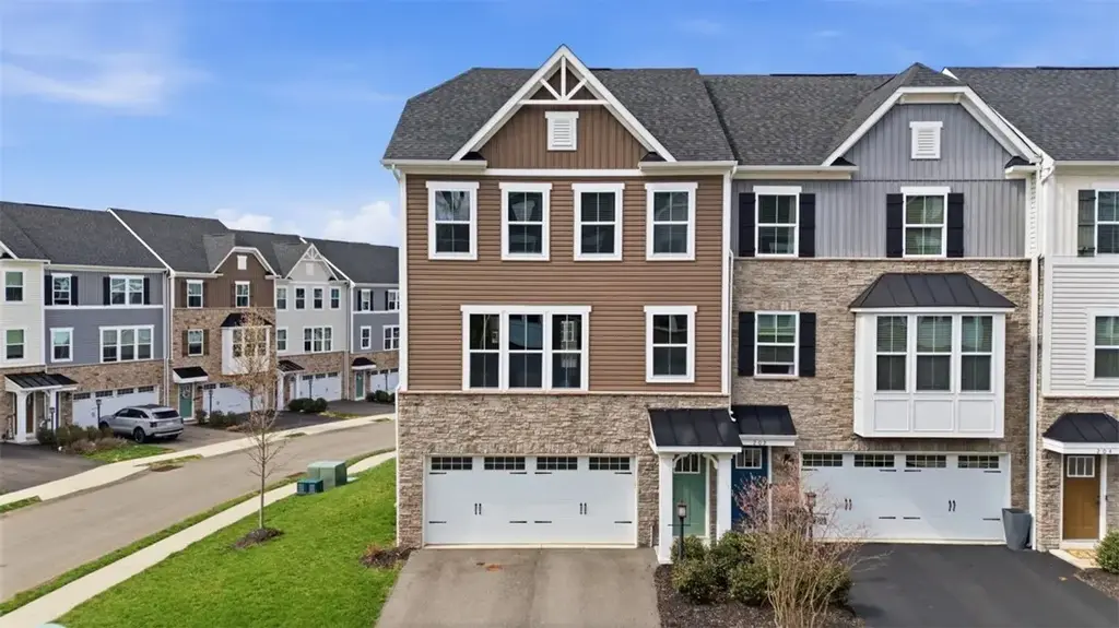 200 Olivia Way, Ross