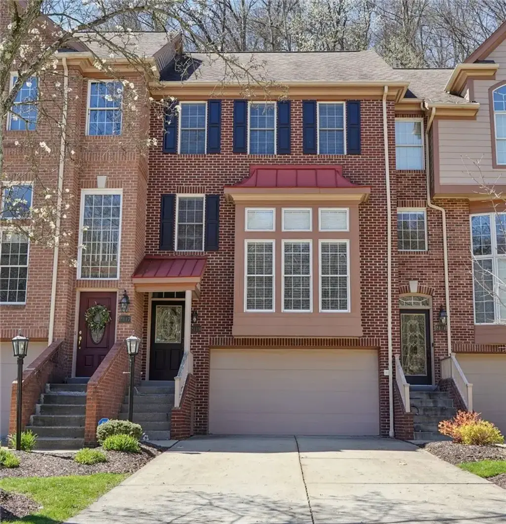 2119 Huntington Court , Franklin Park