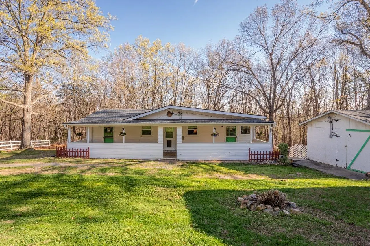 160 Gale Ln, Stanley