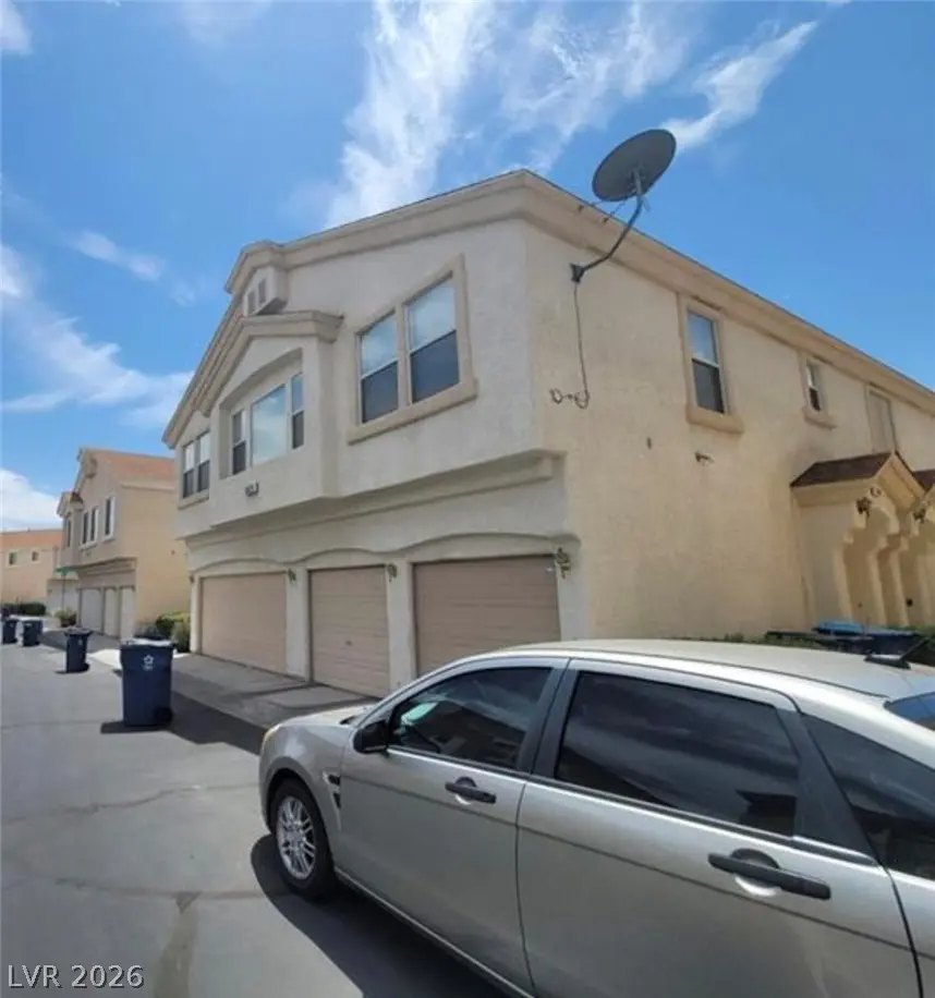 6425 Extreme Shear Avenue 101, Henderson