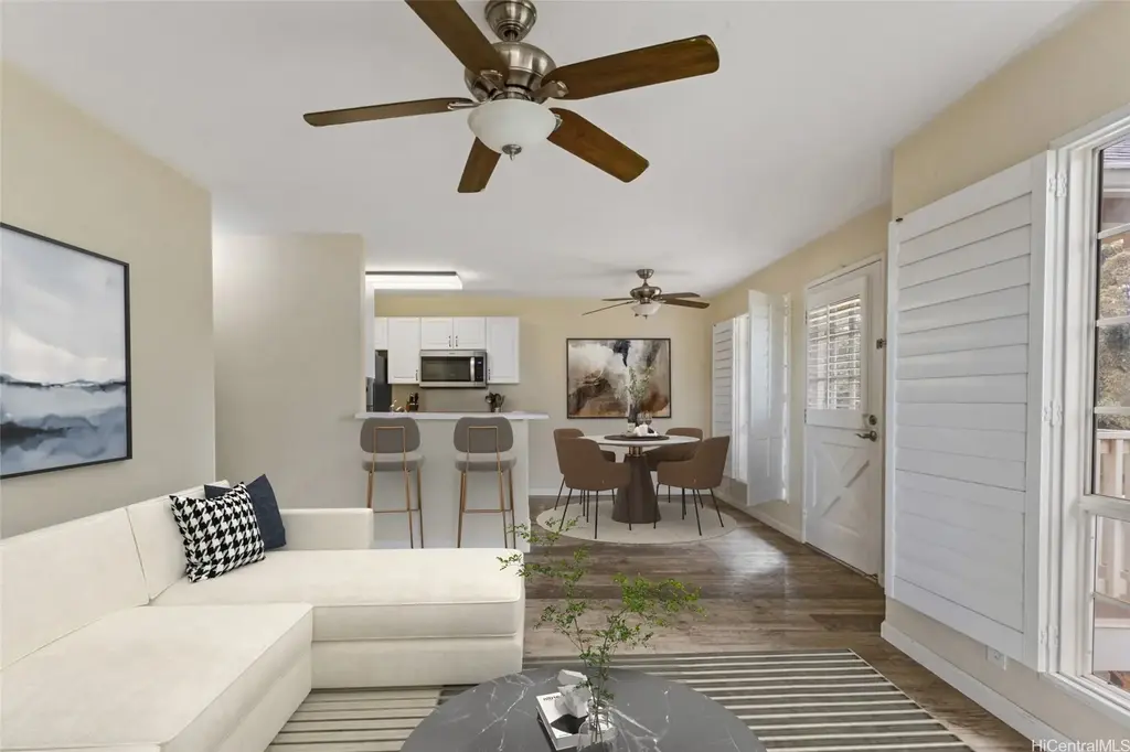 94-586 Lumiauau Street # 201, Waipahu