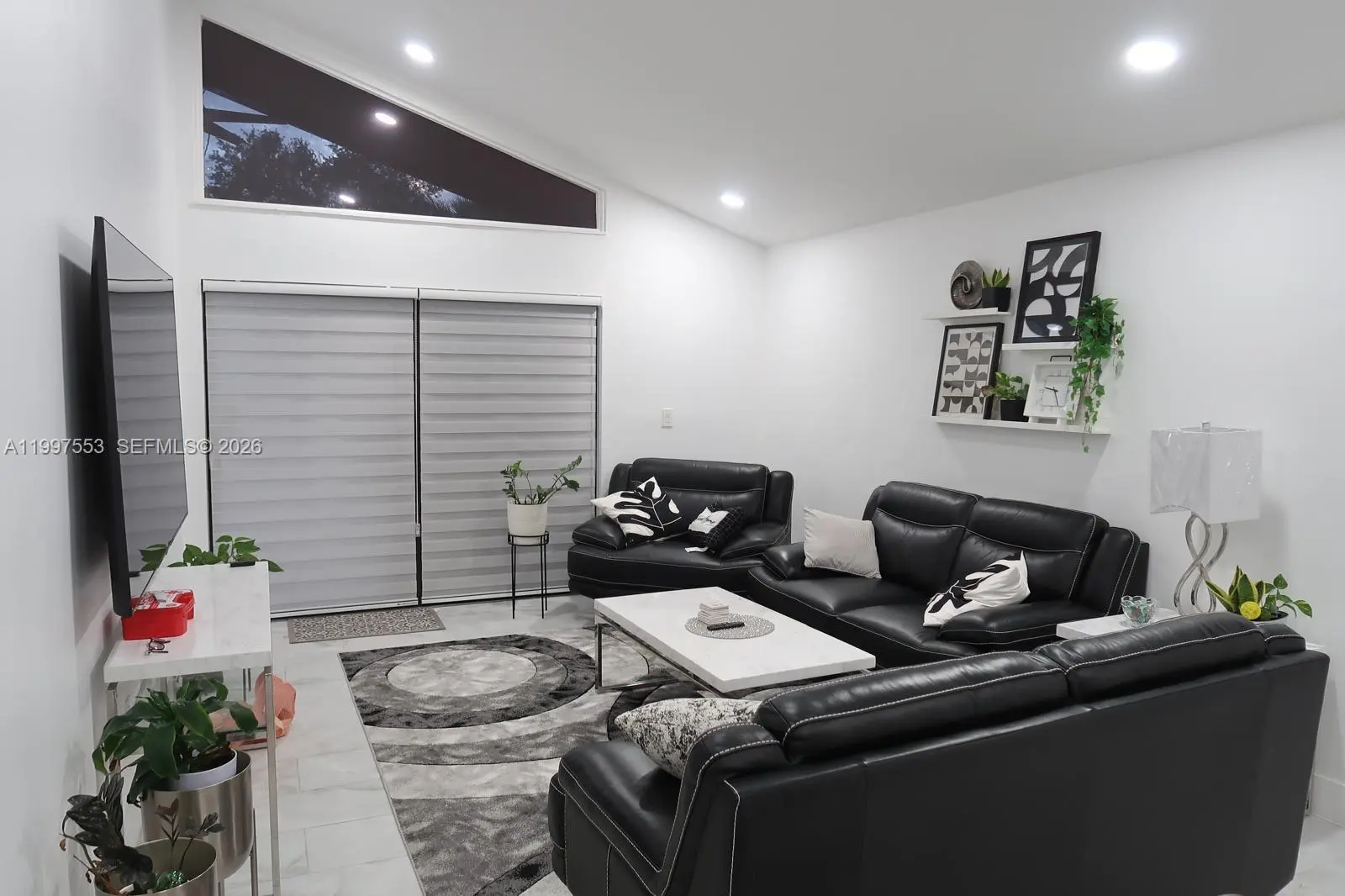 Photo of Listing #A11997553