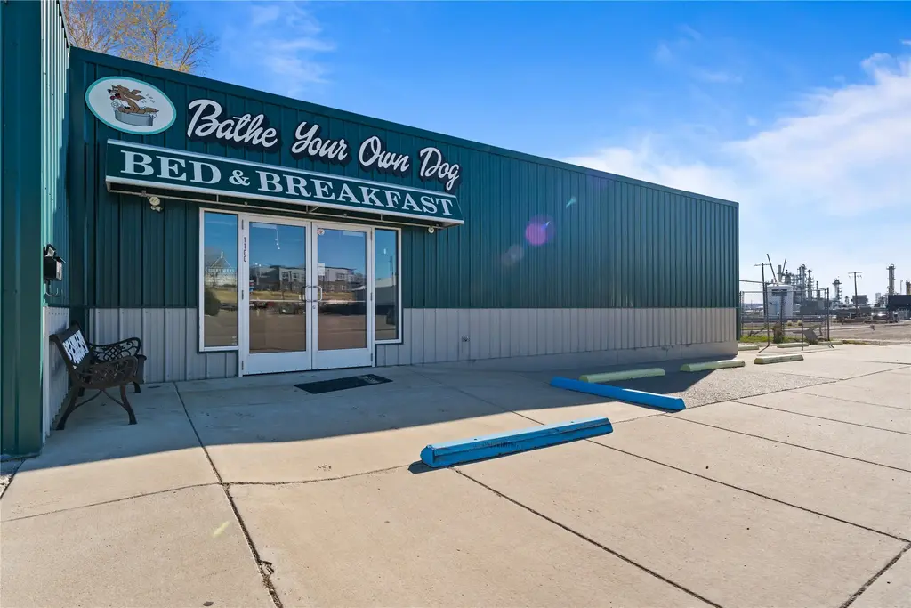 1100 Smelter Avenue Ne, Black Eagle
