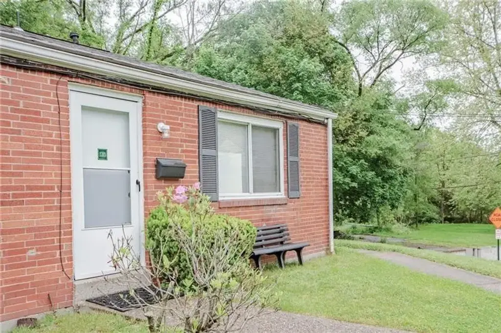 1-19 Pennridge Court , Penn Hills
