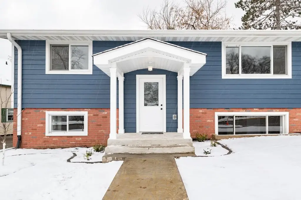 665 Davenport St W, Rhinelander