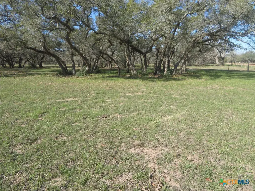 1923 Co Rd 286, Edna