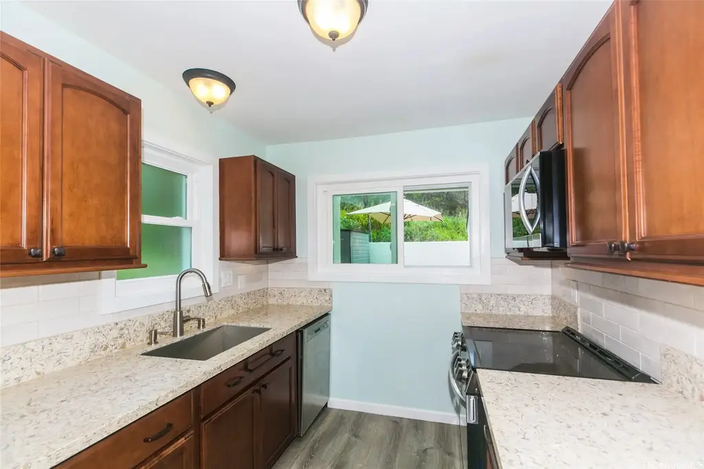 2021 Noke Street # 2401, Kailua