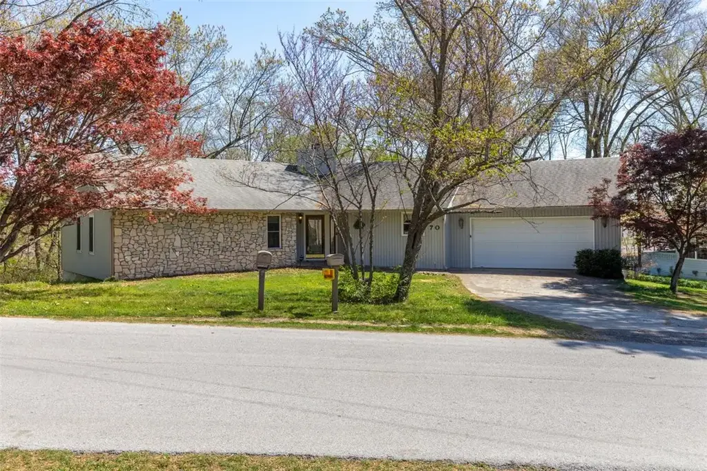 70 Overton Drive, Bella Vista