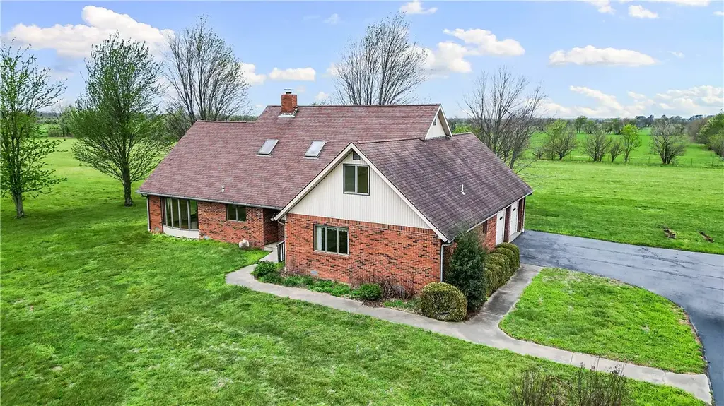 13258 Raccoon Road, Granby