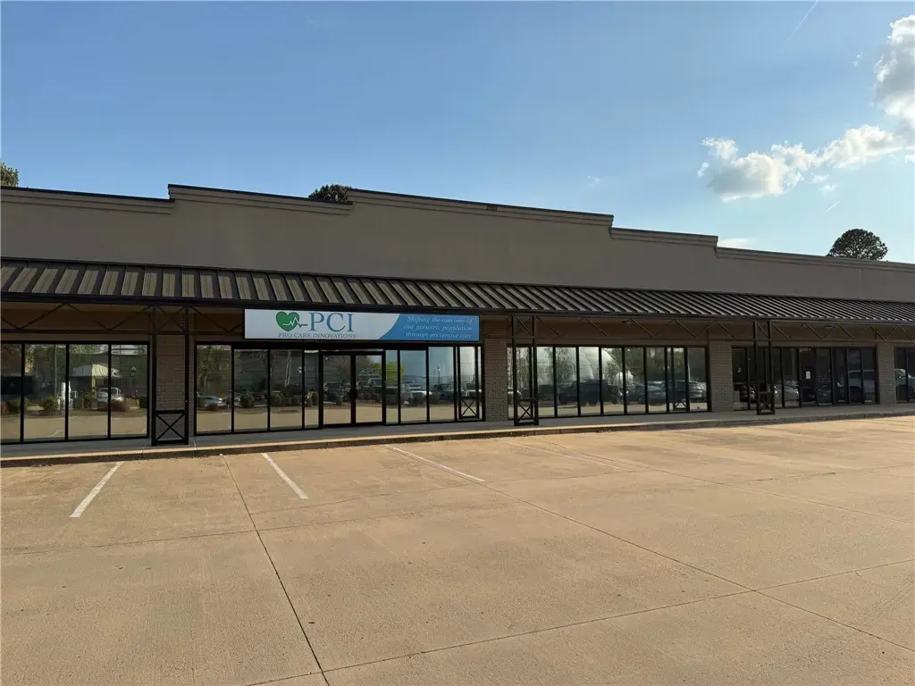 2901 E Zion Road 9, Fayetteville