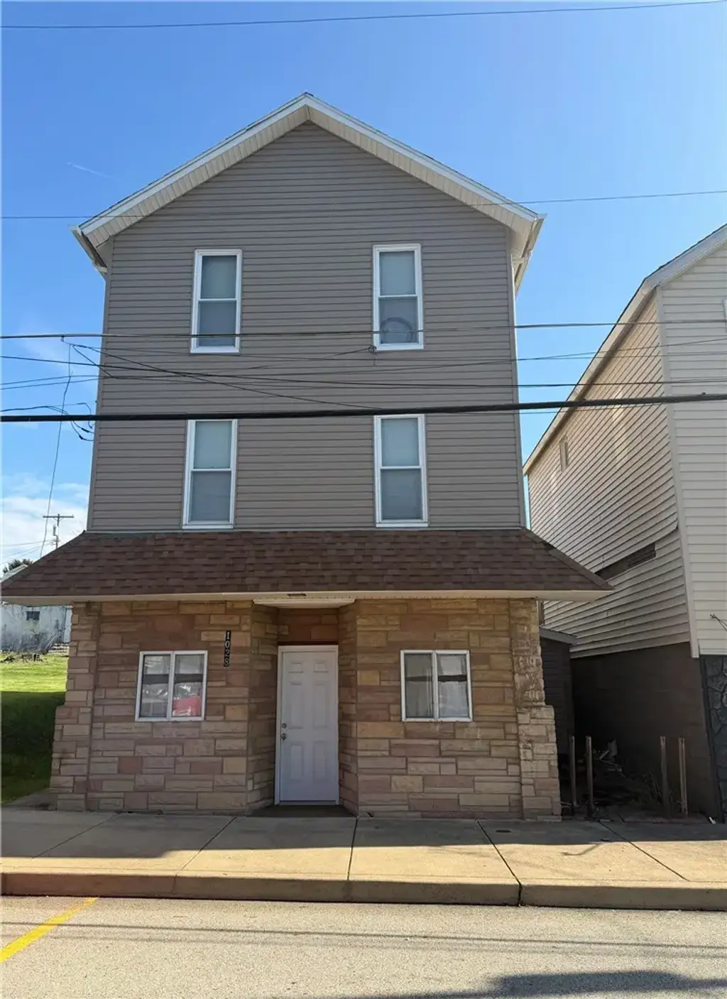 1028 Main Street , Republic