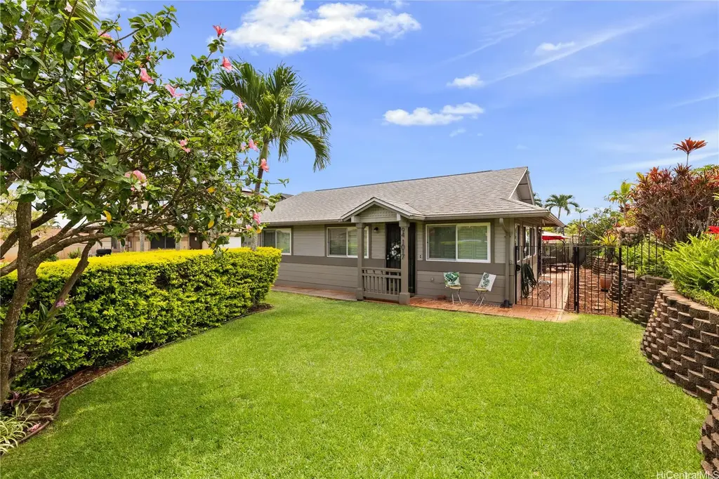 94-1017 Kuoo Street, Waipahu
