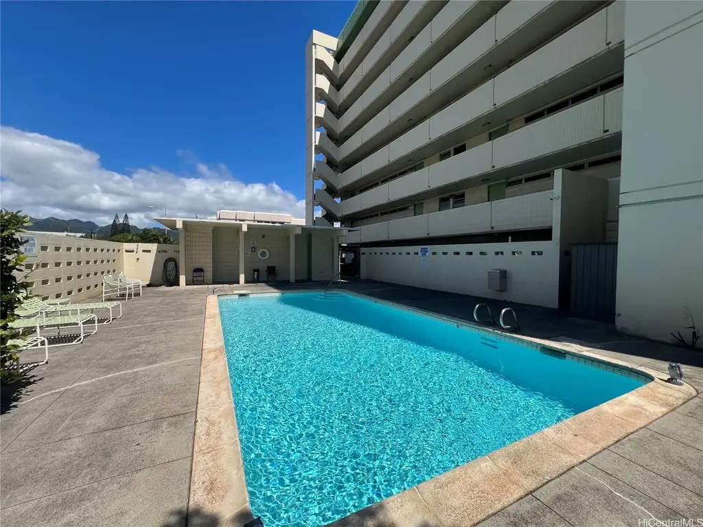 (unit #403) 1015 Ala Napunani Street, Honolulu