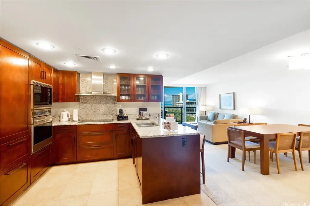 223 Saratoga Road # 1711, Honolulu