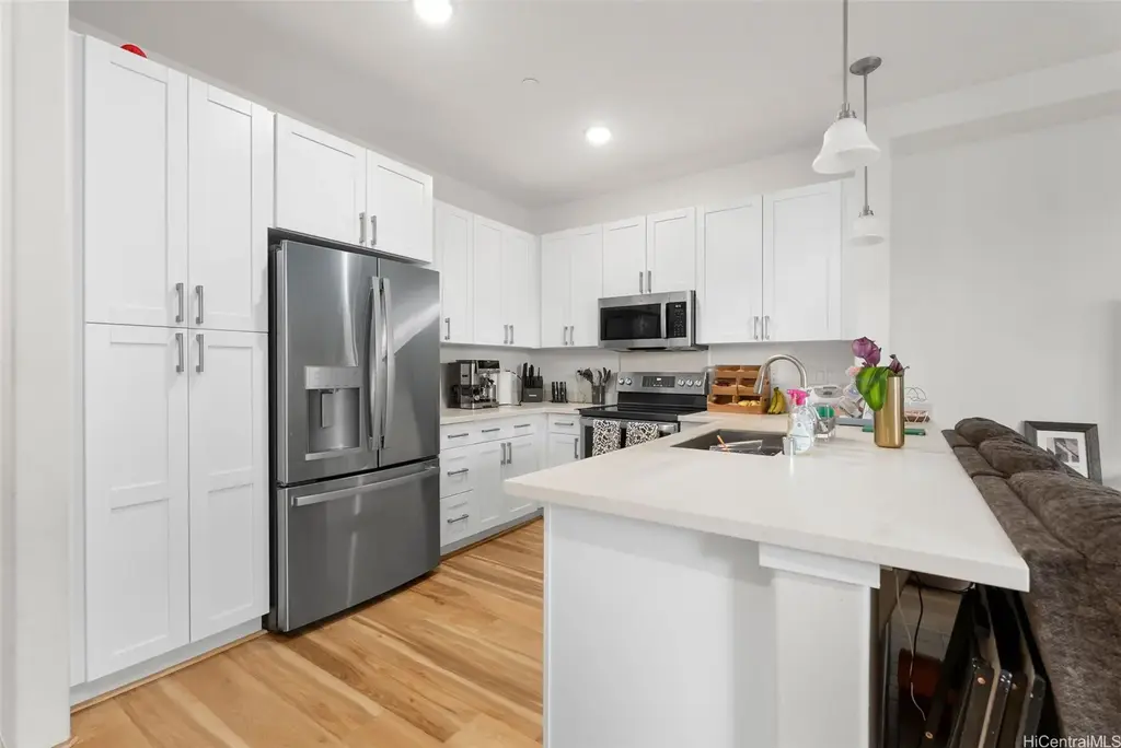 (unit #606) 94-1188 Kalahikiola Drive, Waipahu