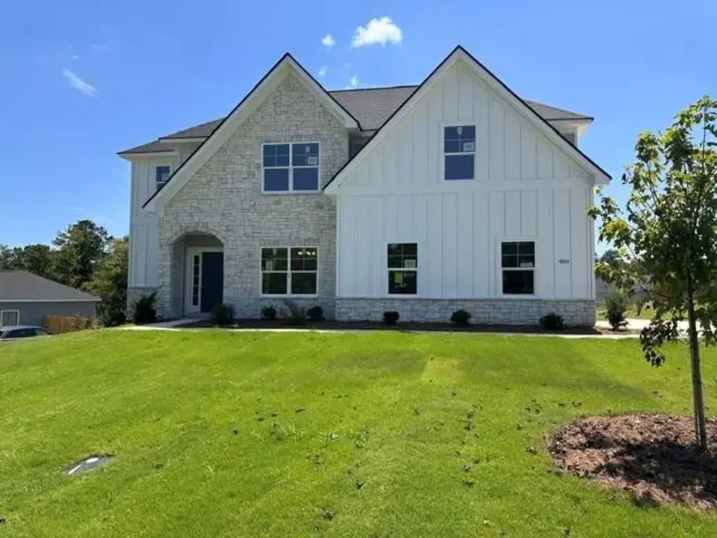 8004 Climbing Ivy Court, Fortson