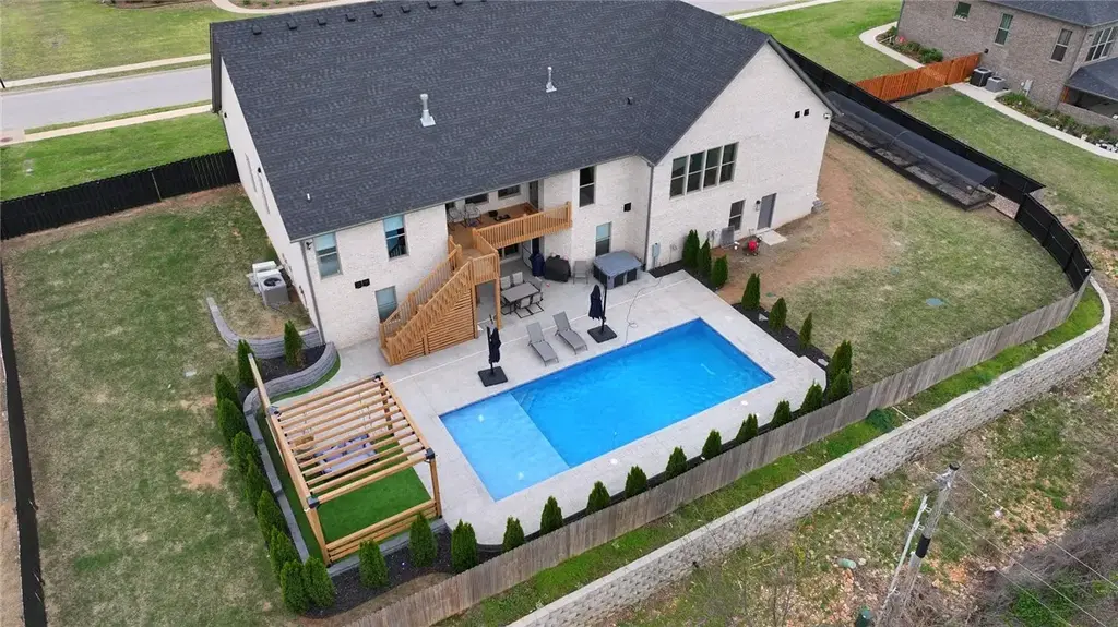 1520 Elm Ridge Drive, Elm Springs