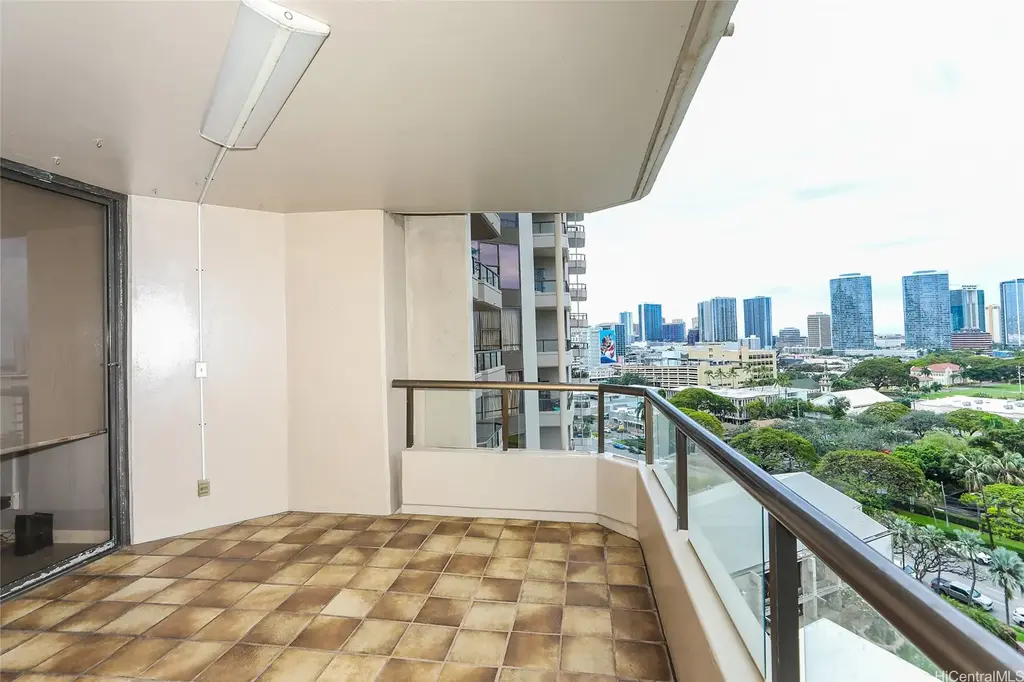 1221 Victoria Street # 1101, Honolulu