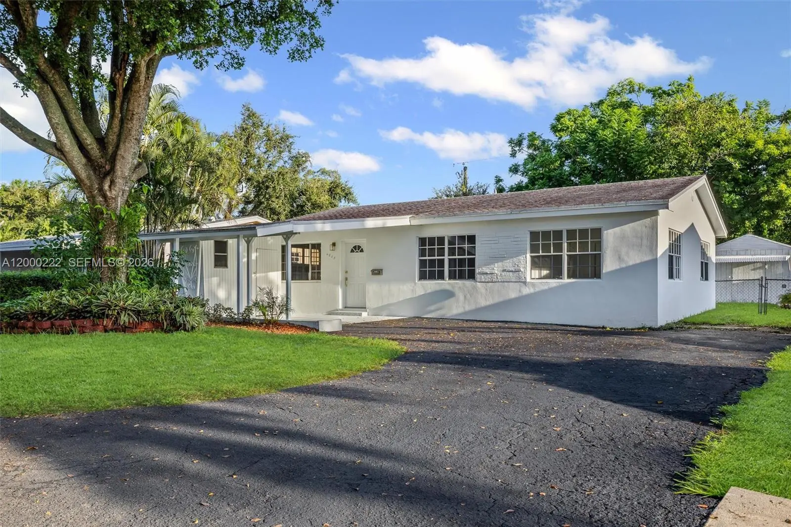 Photo of Listing #A12000222