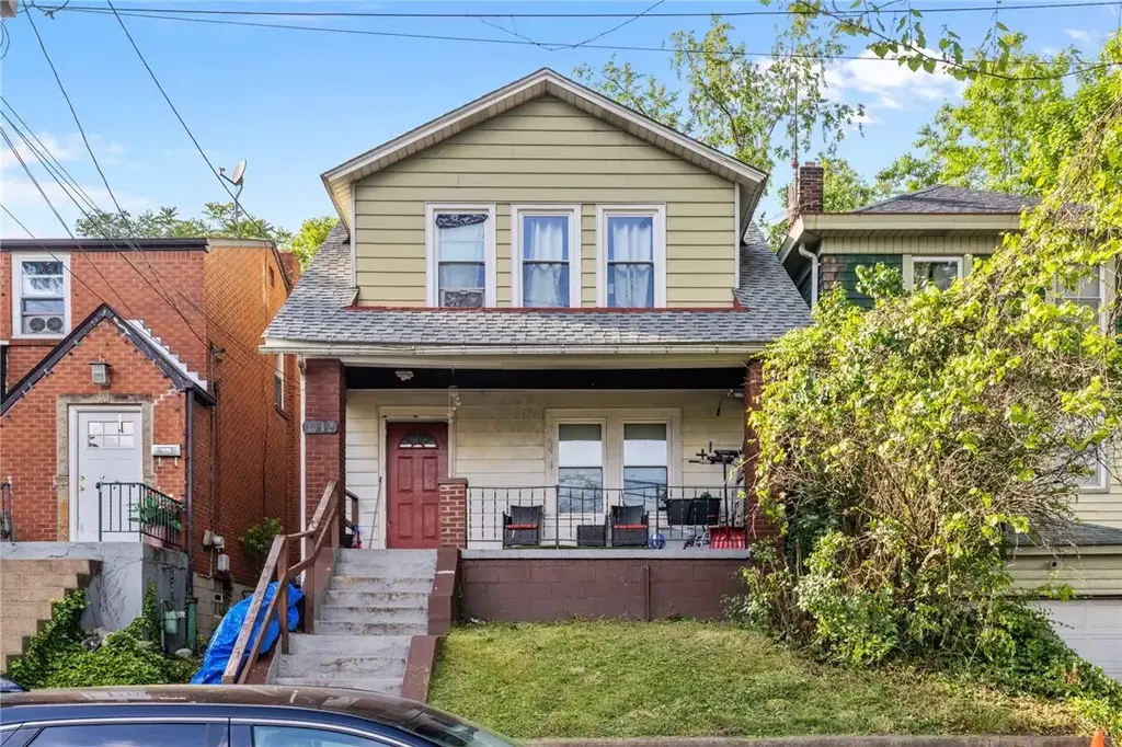 1112 Ingham Street , Brighton Heights