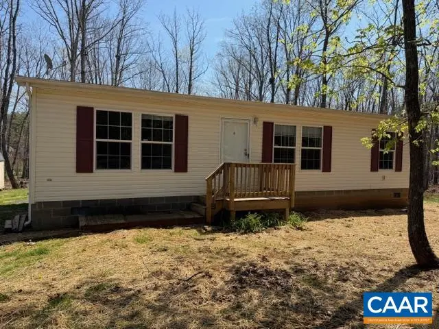 319 Ivy Rd, Howardsville