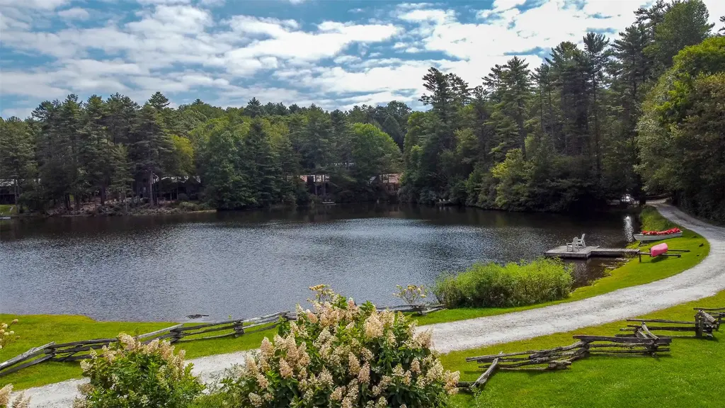 65 Nantahala Lane, Highlands