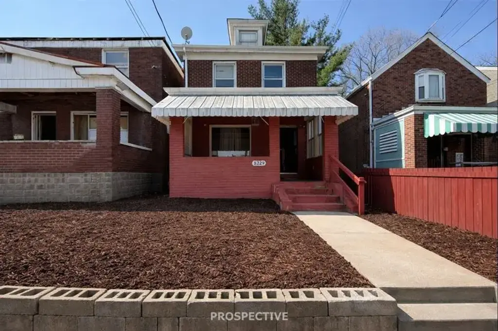 822 Shawnee Street , E Pittsburgh