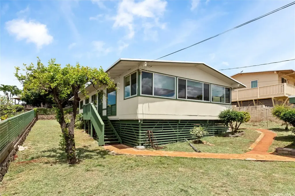 92-646 Newa Street, Kapolei
