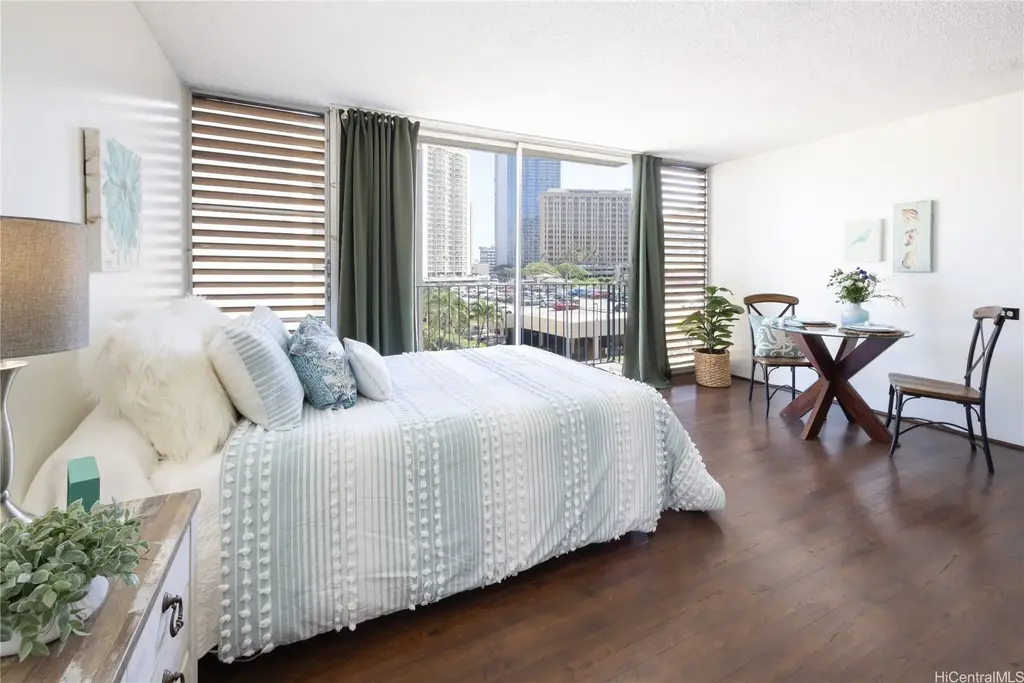 1650 Kanunu Street # 415, Honolulu