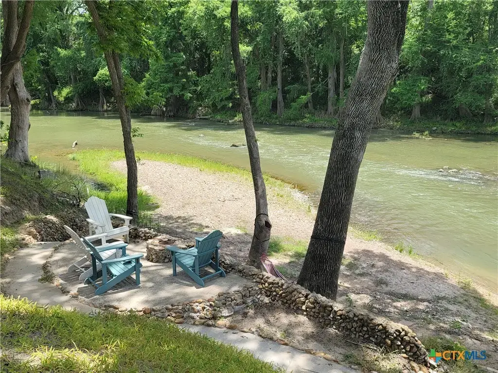 582 Cypress Valley Road, Cuero