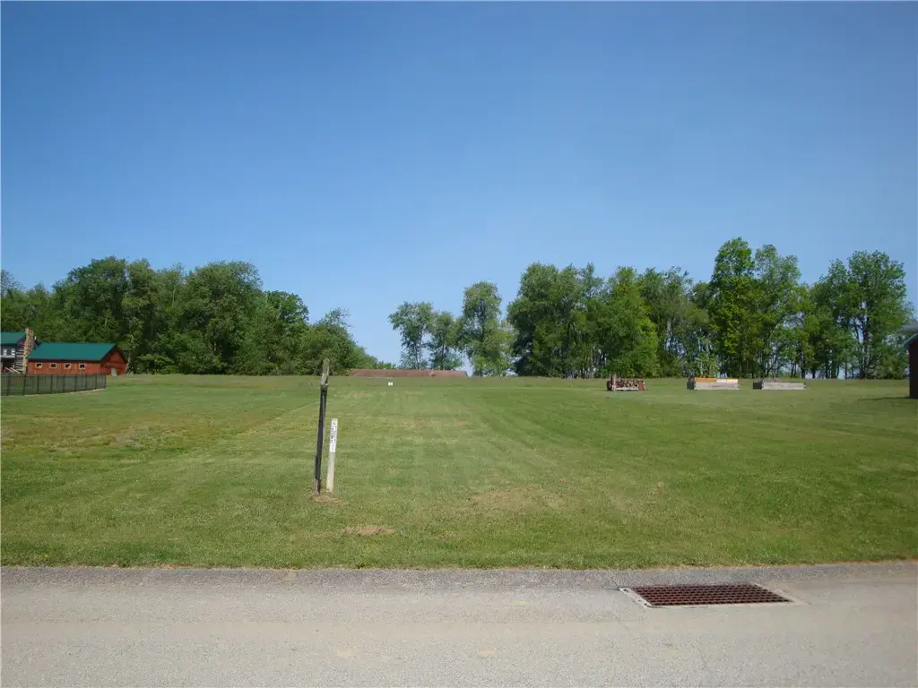 729 Victoria Way, Derry