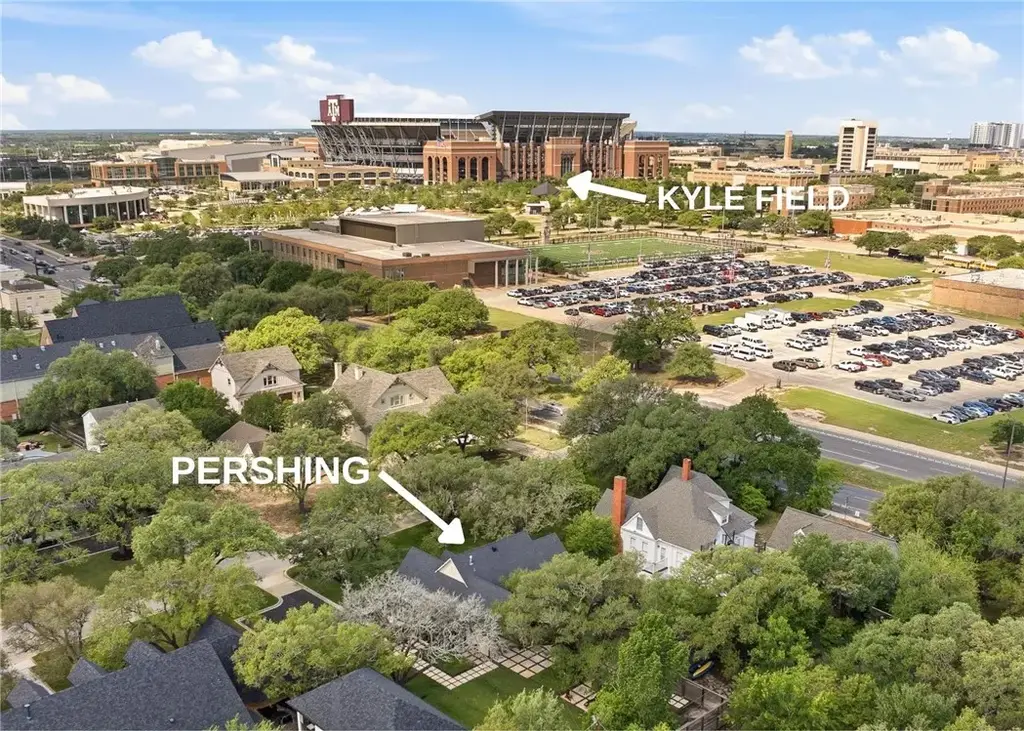 107 Pershing Avenue, College Station