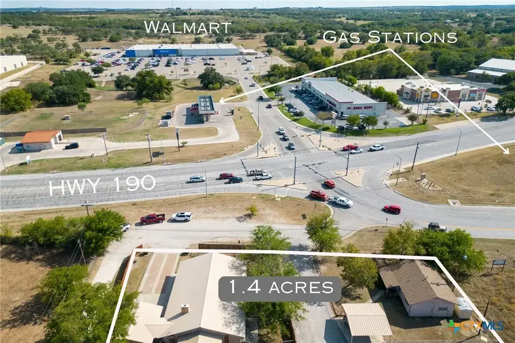 1707 E Fourth St, Lampasas