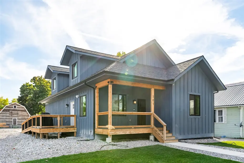 101 4th Avenue W, Polson