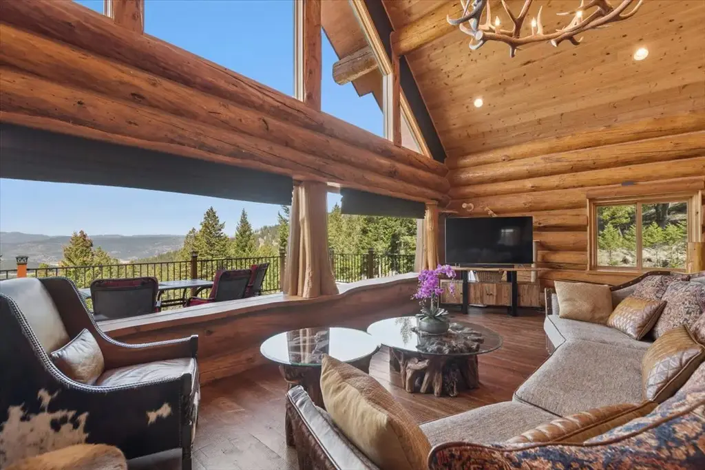 235 Elk Ranch Road, Kila
