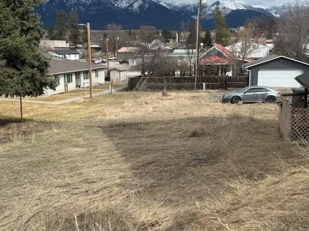 Lot 10 Dewey Avenue, Eureka