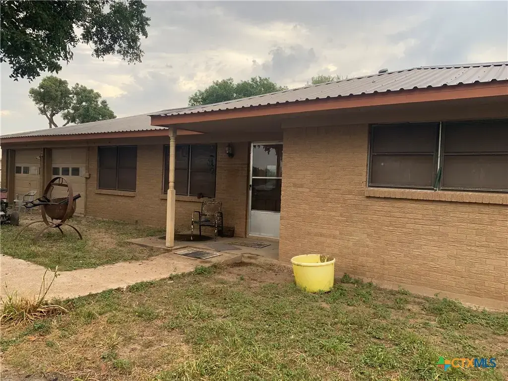 12655 State Highway 172, La Ward