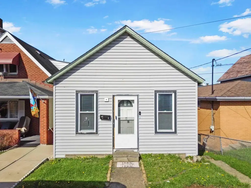 928 Indiana Avenue , Glassport