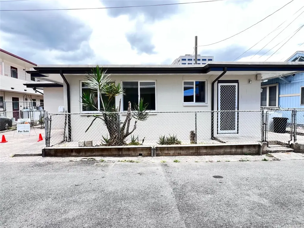 1643c Liliha Street, Honolulu