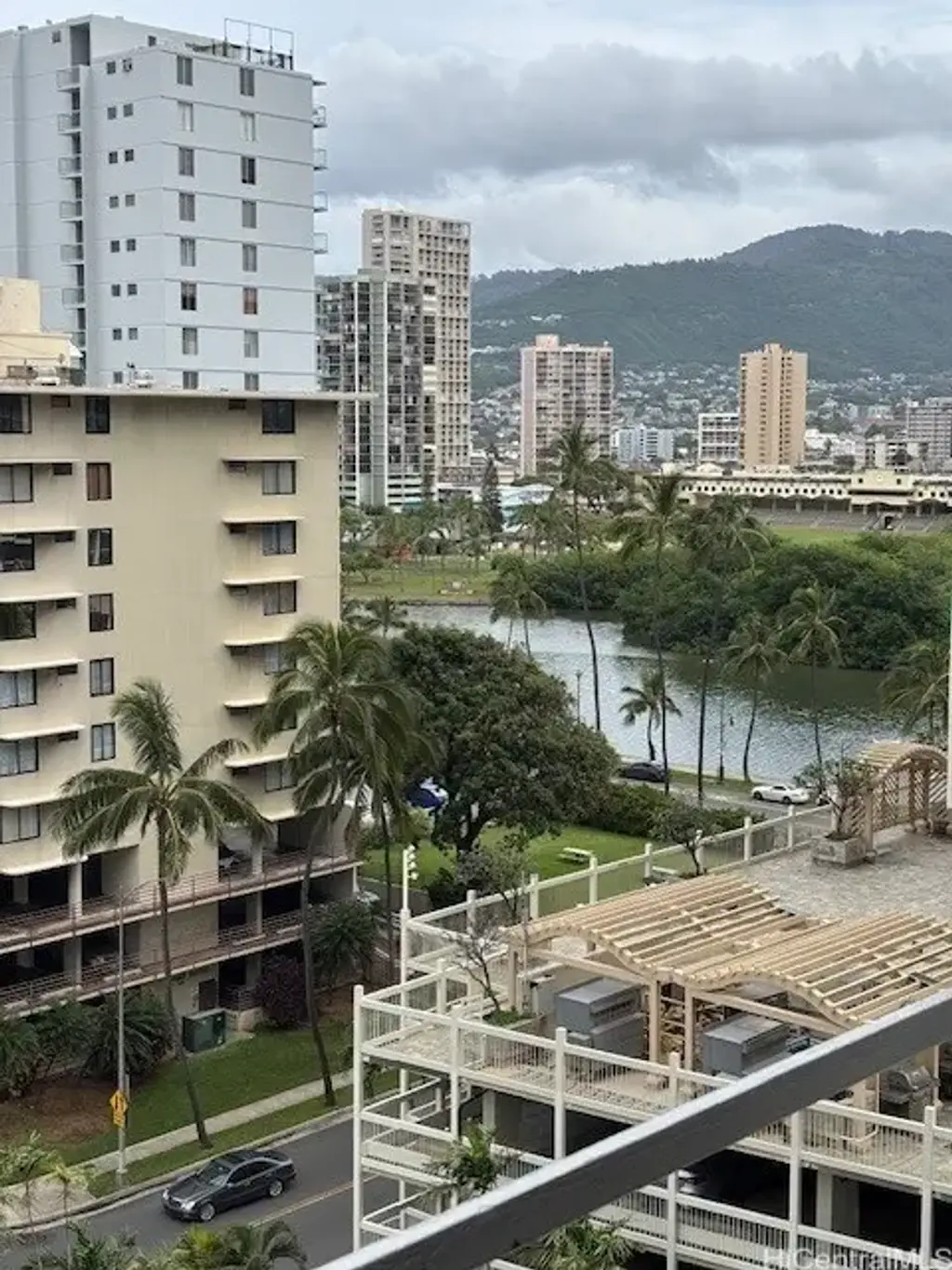 435 Seaside Avenue # 902, Honolulu