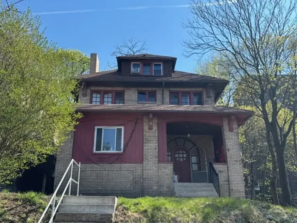 5644 Beacon Street , Squirrel Hill
